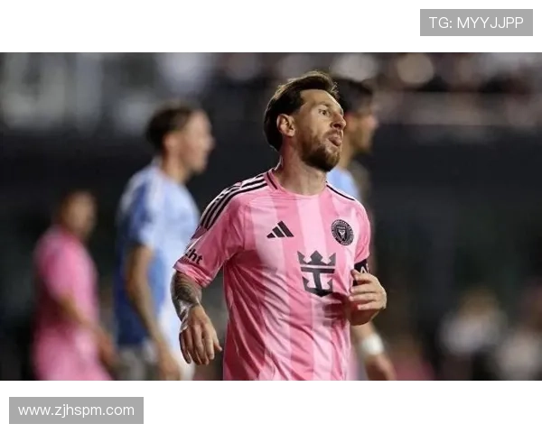 足球场上的璀璨星辰：我心中的足球明星与他的传奇故事